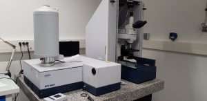 Spectromètre Raman TF BRUKER RFS100